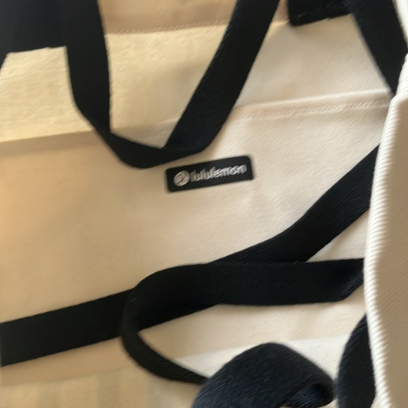 Lululemon Double Handle Canvas Tote Bag (NWT) - Picture 8 of 11